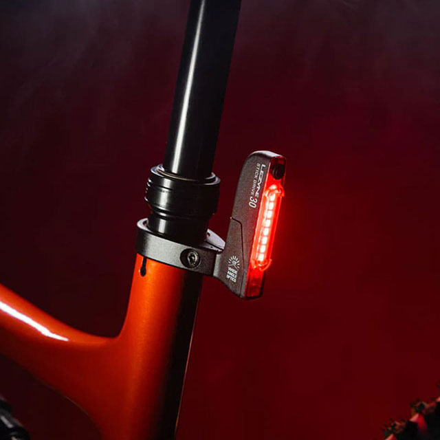 Luz Trasera Lezyne Stick Drive Seat Clamp 30 LM